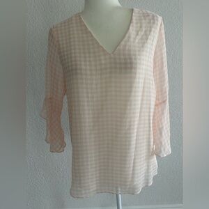 Calvin Klein Soft Pink and White Fabric